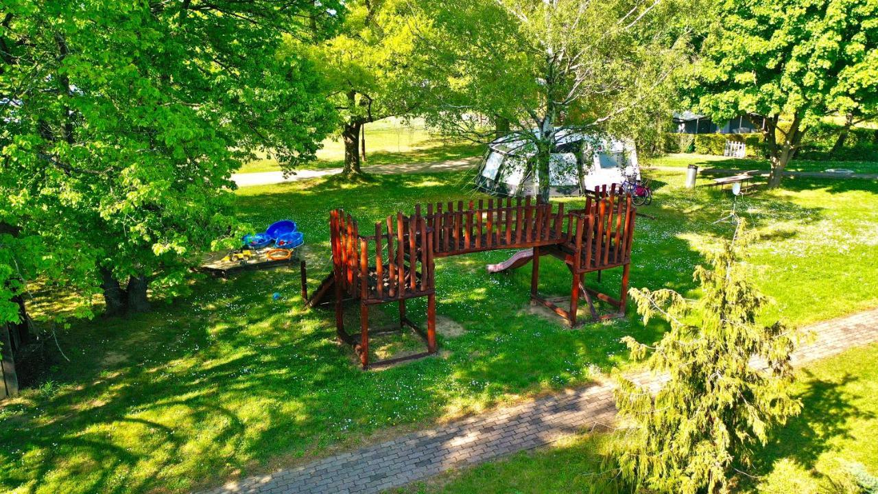 Romantik Camping Es Panzio Бік Екстер'єр фото